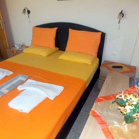 Nikos Apartments Sithonia Exteriör bild